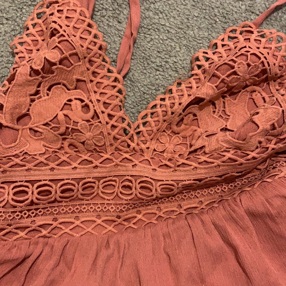 Brand NEW w tag. mauve mini summer dress small. Sexy and Cute